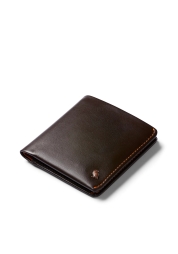 Bellroy Coin Wallet combines practicality and style, offering a solution for those who value both functionality and a slim, elegant design.