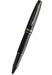 The new edition is influenced by the form of current French design trends and at the same time carries the legacy of the 130-year-old craftsmanship of the Waterman brand.